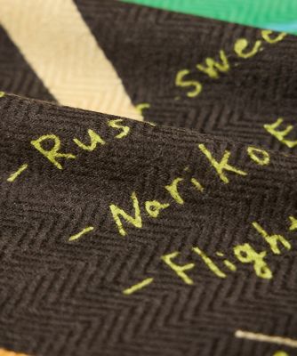 新作‼️ウールギャベ 手織り167×251cm リビングサイズ 上質　新品未使用 ウールシルクストールヘリンボーン織 クレストベルト柄