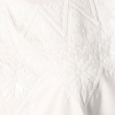 ノルディック柄スパンコール刺繍Ｔシャツ（０８２０ＥＹ２８）