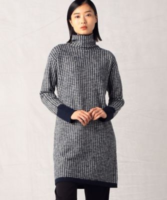 ＋サイズ 〕 千鳥柄ジャカード ハイネックニットドレス