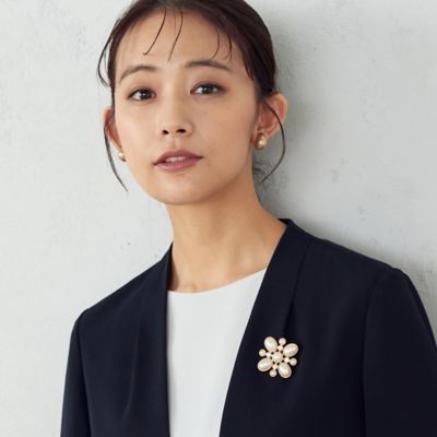 ＜COMME CA ISM (Women)＞フェイクパール　　ブローチ（１２８３ＡＣ０４）