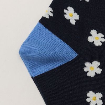フラワー柄　クルーソックス（２７５４ＱＣ０１）