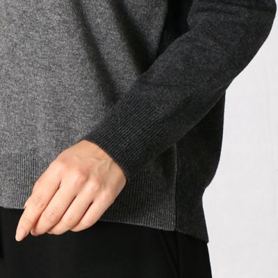 カラーブロック配色　Ｖネックプルオーバー（２８１８ＩＷ１８）