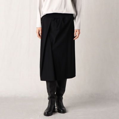 ＜BASILE28 (Women)＞ナノハイテンション　タックデザインスカート（２８２２ＦＣ０２）