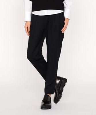 ＜BASILE28 (Women)＞ウォッシャブルストレッチギャバ　テーパードパンツ（２８２２ＰＭ０５）