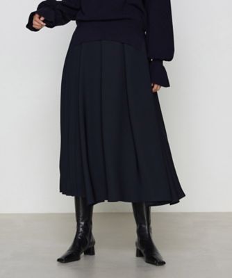 〔　＋サイズ　〕プルエラフールバックサテン　ミモレ丈タックプリーツスカート（２８６２ＦＫ０４）