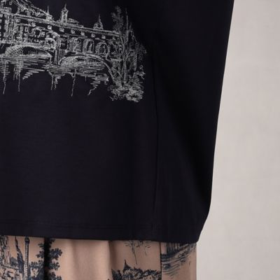 〔　＋サイズ　〕　フィレンツェモチーフ　ドローイング刺繍ボクシィＴシャツ（２８７８ＴＣ１０）