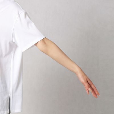 油絵れんげプリント　半袖Ｔシャツ（２８９３ＴＹ１０）