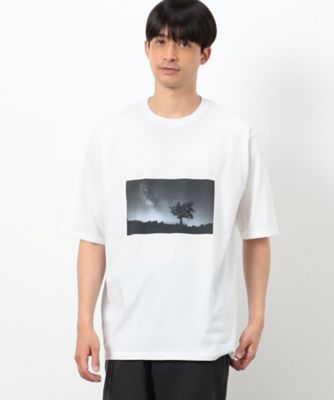 ＜COMME CA ISM (Men)＞接触冷感機能付き　Ｆｅｅｌ－Ｃｏｏｌ　フォトＴシャツ　「Ｓｔａｒｒｙ　ｓｋｙ」（４７６０ＴＧ５５）