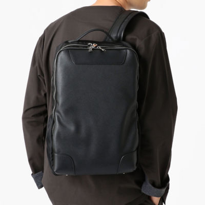 サフィアーノ型押し バッグパック（４７８５ＸＡ０４） | ファッション 