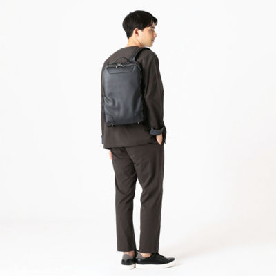 サフィアーノ型押し バッグパック（４７８５ＸＡ０４） | ファッション