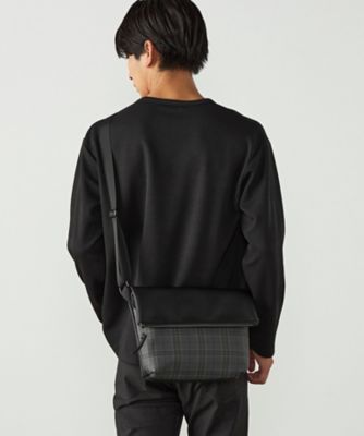 スクエアボックスショルダーバッグ（ユニセックスアイテム