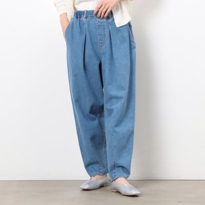 ＜COMME CA ISM (Women)＞デニム　タックパンツ（５２５２ＰＣ７２）