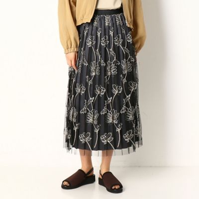 ＜Gabardine K.T (Women)＞福寿草レース刺繍　プリーツスカート（７２０８ＦＹ０５）