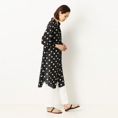 ＜Gabardine K.T (Women)＞【ウォッシャブル】コインドット柄梨地ジョーゼット　ちび衿ロングブラウス（７２１１ＨＹ０６）