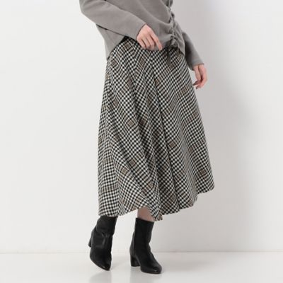 ＜Gabardine K.T (Women)＞タータンチェック柄　デザインフレアスカート（７２１６ＦＡ０６）