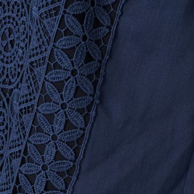 〔ＴＡＬＬサイズ〕【セットアップ対応】ジオメトリックフラワーケミカルレース　レース×ラミーちりめんフリルブラウス（７６２１ＨＹ１９）