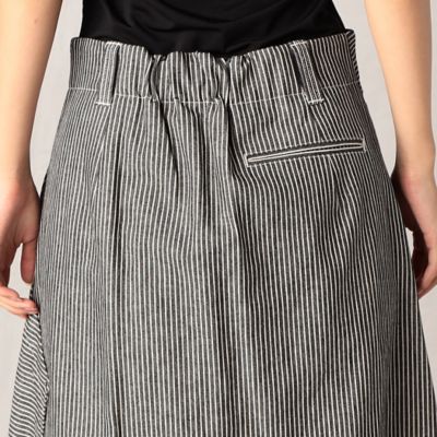 28600円　新品未使用　archivio グレー サイドストライプ スカート 28600円新品未使用archivio グレー サイドストライプ スカート