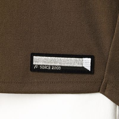 ワッペン付き　Ｖネック　プルオーバー（７７１２ＴＹ５０）