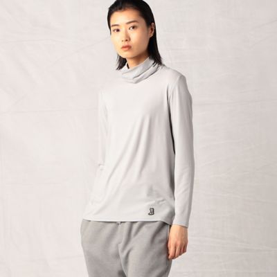 ＜β (Women)＞タートルネックスリム　プルオーバー（７７２０ＥＥ１６）