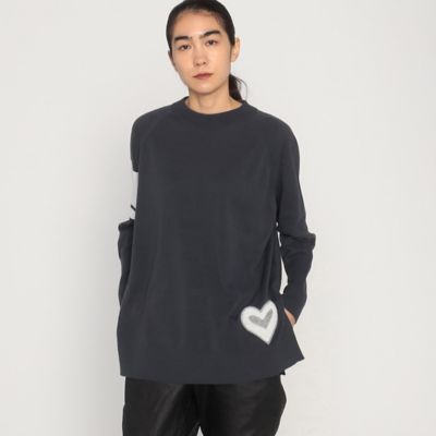 ＜β (Women)＞ハートワッペン付　丸首プルオーバー（７７２３ＩＧ１５）