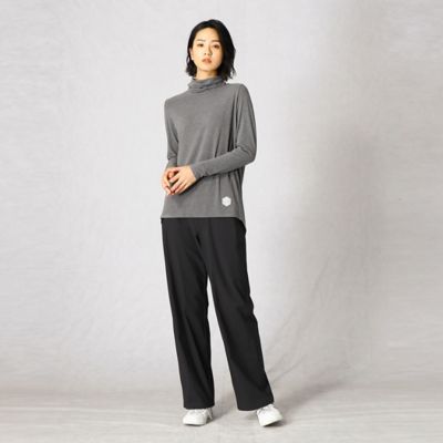 雪結晶ワッペン付き　ハイネックプルオーバー（７７７７ＴＷ５１）