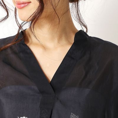 〔　＋サイズ　〕　ラミーコットンエンブロイダリー　シアー刺繍のシンプルシャツ（７８０２ＨＨ０２）