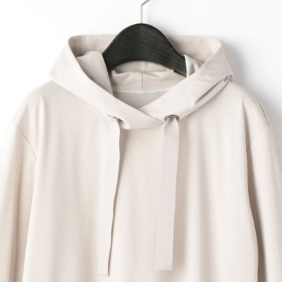 〔＋サイズ〕【ウォッシャブル】ポンチ　キラキラステッチ　フーディ（７８２１ＥＷ０５）