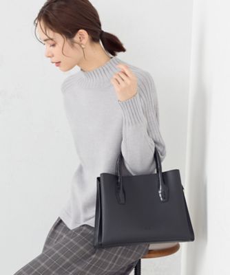 ＜MONO COMME CA (Women)＞型押しハンドルバッグ（９５２０ＢＫ１７）