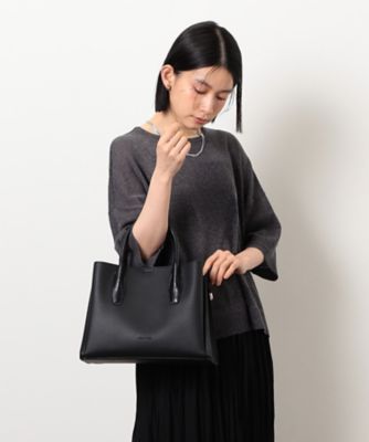 MONO COMME CA (Women)/モノコムサ 型押しハンドルバッグ(9520BM17) ブラック ハンドバッグ【三越伊勢丹/公式】