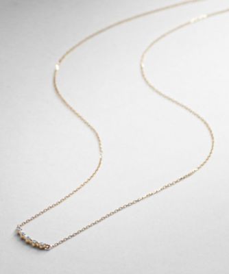 ＜COCOSHNIK (Women)＞Ｋ１０ダイヤモンド　ふせ込みアーチ５石　ネックレス（２００１１９４５４４）