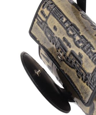 ｍｕｓｋ ムスク 持ち手付き財布 ２００１５８７３７２ 三越伊勢丹オンラインストア 公式