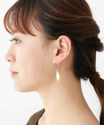 Ｋ１０スターダストプレート　フェザーひねり　フックピアス（２００１７１３２９４）