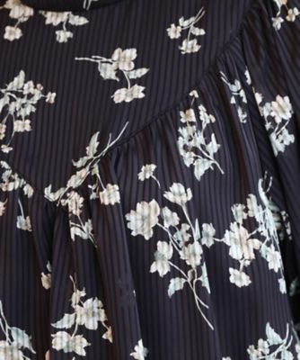 ｗｅｂ 一部店舗限定 ｓｕｐｒｅｍｅ ｌａ ｌａ ランダムフラワーｖ切替ブラウス ２００１７６４４８１ 三越伊勢丹オンラインストア 公式