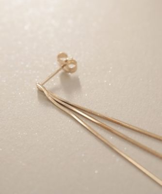 Ｋ１０コンパクトチェーン　フリンジ　スタッドピアス（２００１７６６８２９）