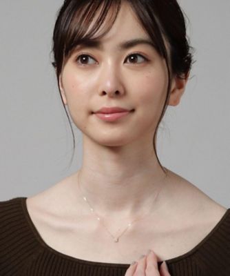 Ｋ１８ダイヤモンド　クラスター取巻き　スクエアネックレス小（２００１８６０２７２）