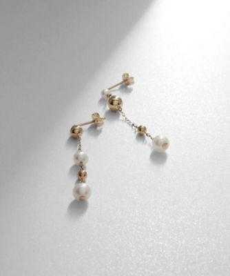 ＜COCOSHNIK (Women)＞Ｋ１０パール丸玉　アシンメトリー　スタッドピアス（２００２０９２４３５）