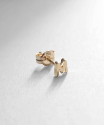 ＜COCOSHNIK (Women)＞【ＷＥＢ限定】Ｋ１０イニシャルＭ　スタッドピアス（片耳用）（２００２１２８９７３）