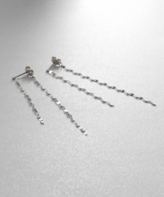 ＜COCOSHNIK (Women)＞プラチナ　フラワークロスチェーン　２連スタッドピアス（２００２１６１２０８）