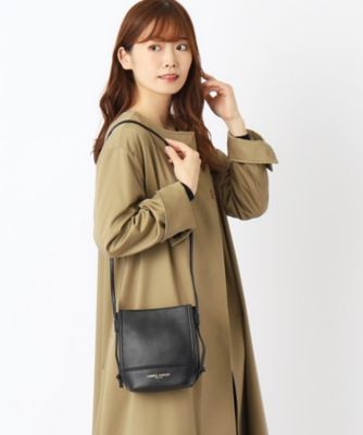 ＜LAURA ASHLEY＞【ベルト長さ調節可】レザースクエアショルダー（２００２１９３１５５）