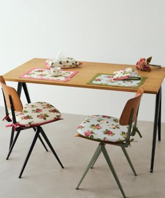 カミール柄 シートクッション（2002200772） | LAURA ASHLEY