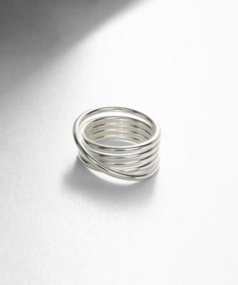 ＜COCOHNIK ONKITSCH (Women)＞シルバー　コイルリング（２００２２１０５１３）