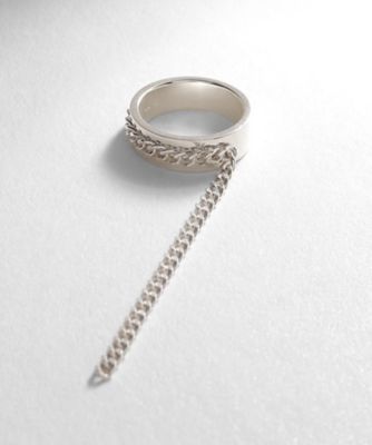 ＜COCOHNIK ONKITSCH (Women)＞シルバー　ハンギング　カーブチェーンリング（２００２２２０６３１）