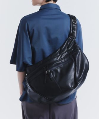 ＜tk. TAKEO KIKUCHI (Men)＞ラウンドビッグショルダーバッグ（２００２３２２０２９）