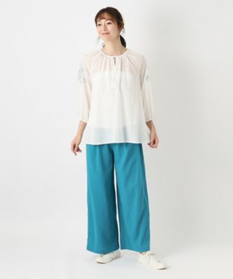 【刺繍入り／コットン１００％／洗える】エロンビーポージー柄ブラウス（２００２３３０３３３）