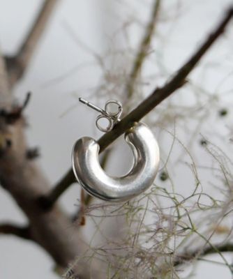 ＜DRESSTERIOR (Women)＞◆ＴＥＮ．（テン）ベーグルピアス　ＳＩＬＶＥＲ（２００２３４５６１４）