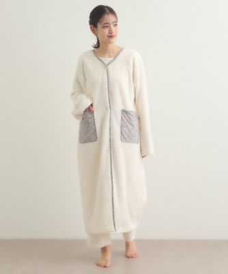 ＜LAURA ASHLEY＞ノーソップブルーム柄　ボア素材着る毛布（２００２３７２３８８）