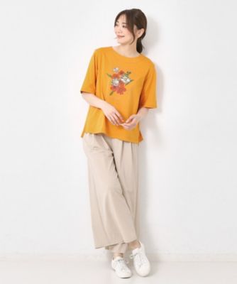 【Ｍ～４Ｌサイズ】パッチワーク＆刺繍　フラワーモチーフＴシャツ（２００２３７６３５６）