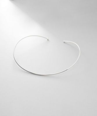 ＜COCOHNIK ONKITSCH (Women)＞シルバー　ホロウフレキシブルチョーカー（２００２３７９１１０）