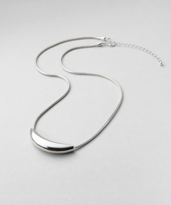 ＜COCOHNIK ONKITSCH (Women)＞シルバー　ホロウアーチネックレス（２００２３７９１３６）