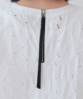 【洗える】フラワーカット刺繍フレアスリーブブラウス（２００２４１５５６２）